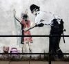 Graffiti Polizist durchsucht M辰dchen von banksy 